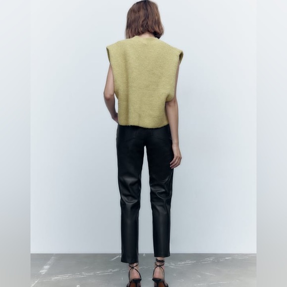 Zara Faux Leather High Ruse Mom Fit Pants - Picture 4 of 11